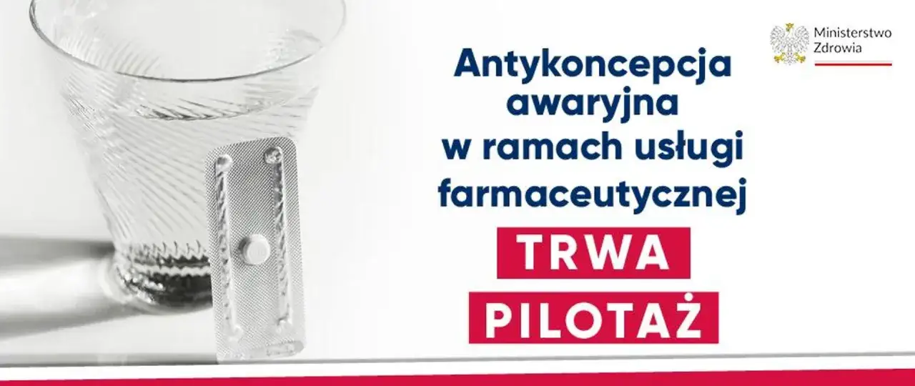 Szklanka wody i opakowanie tabletek. Antykoncepcja awaryjna w ramach usługi farmaceutycznej. Trwa pilotaż.