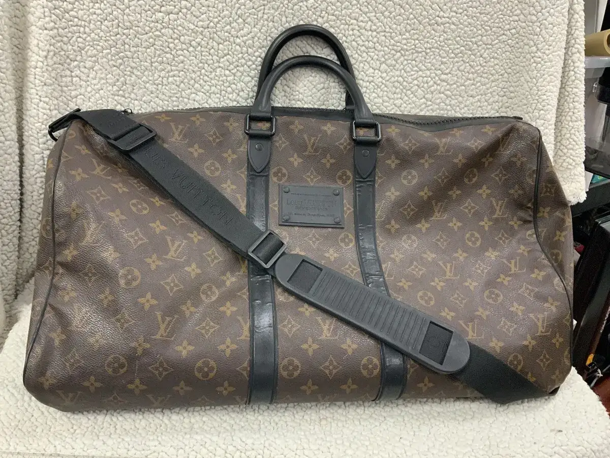 Louis Vuitton Keepall 55 Bandoulière
