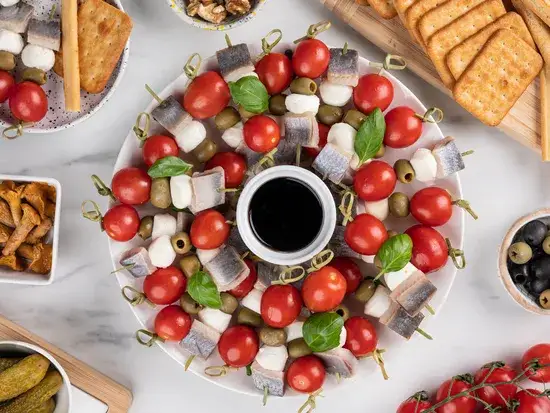Pomysły na zimne przekąski finger food