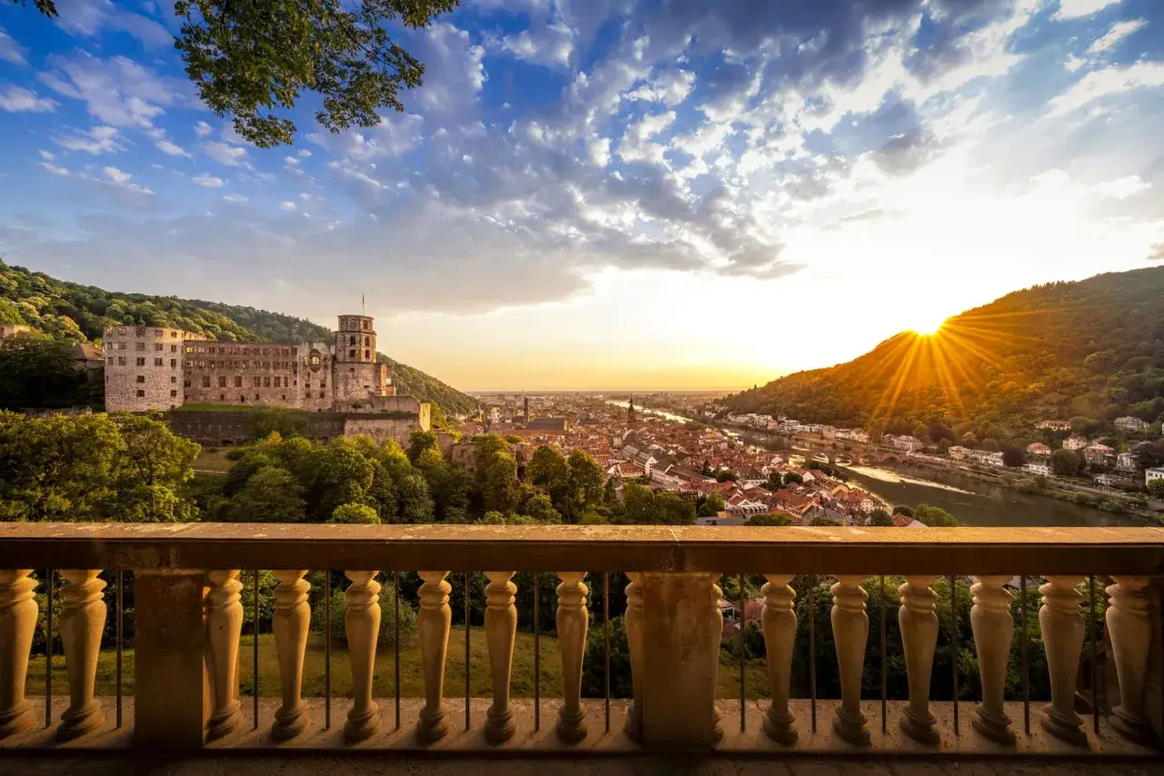 Heidelberg Alte Br&uuml;cke und Schloss bei Sonnenuntergang