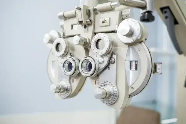 Zdjęcie Czym się różni optometrysta od okulisty? Kluczowe różnice i fakty