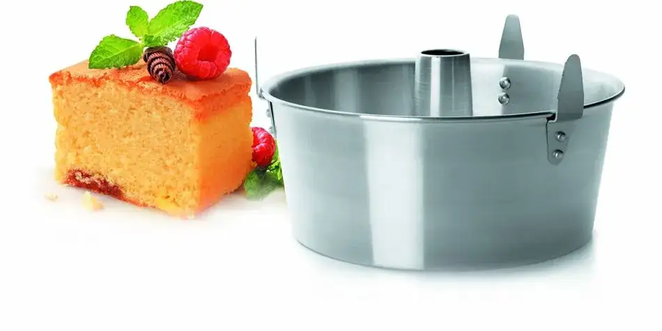 forma z kominkiem do Angel Food Cake