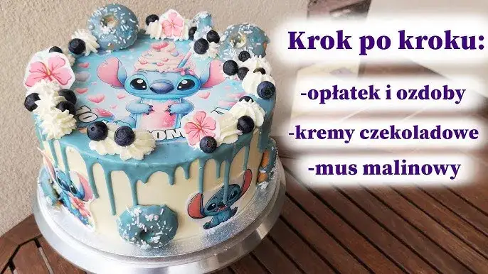tort z opłatkiem i widocznymi błędami (zmarszczki, pęcherze)