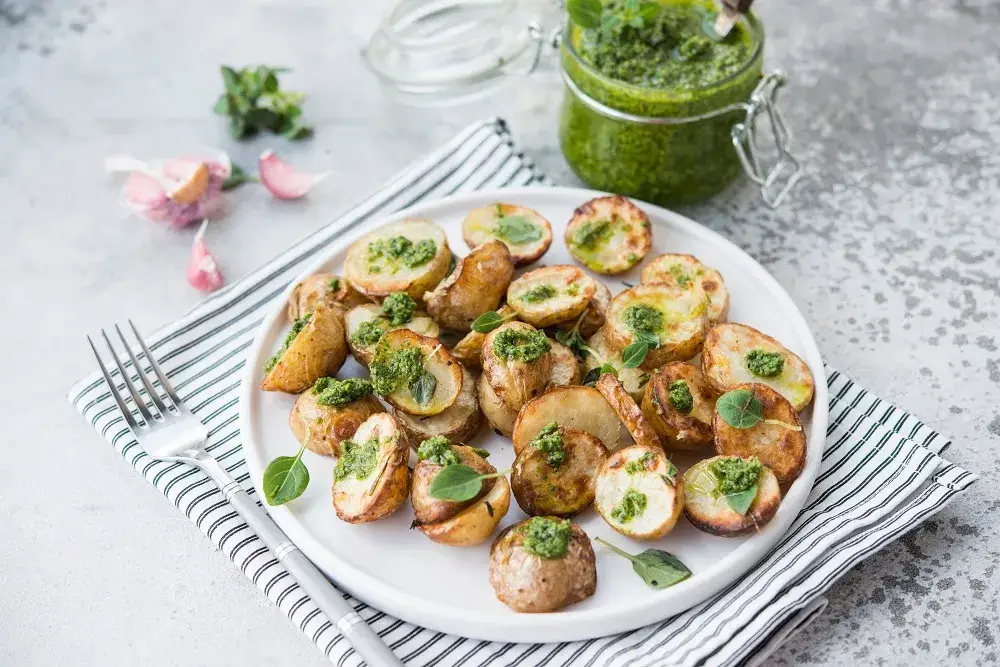 r&oacute;żne dania z pesto inspiracje
