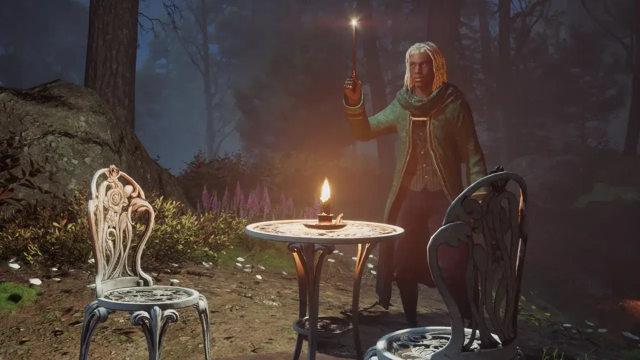 Magiczny las, gdzie duch naszej miłości w Hogwarts Legacy czaruje przy świecy.