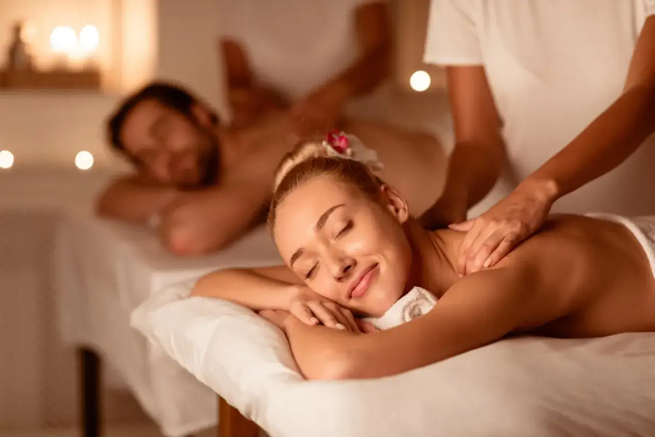 Relaks w SPA, masaż, odprężenie