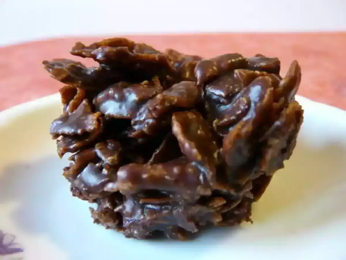 Gourmandise chocolatée : une délicieuse recette corn flakes chocolat, croustillante et irrésistible, prête à être dégustée.