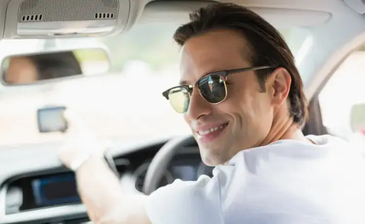 okulary fotochromowe w samochodzie xtractive drivewear