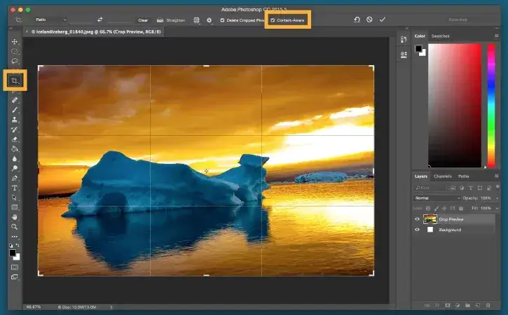 Photoshop Content-Aware Crop wypełniający puste rogi