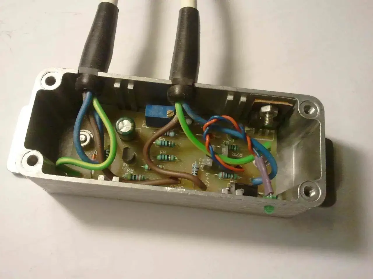 Regulator napięcia alternatora budowa