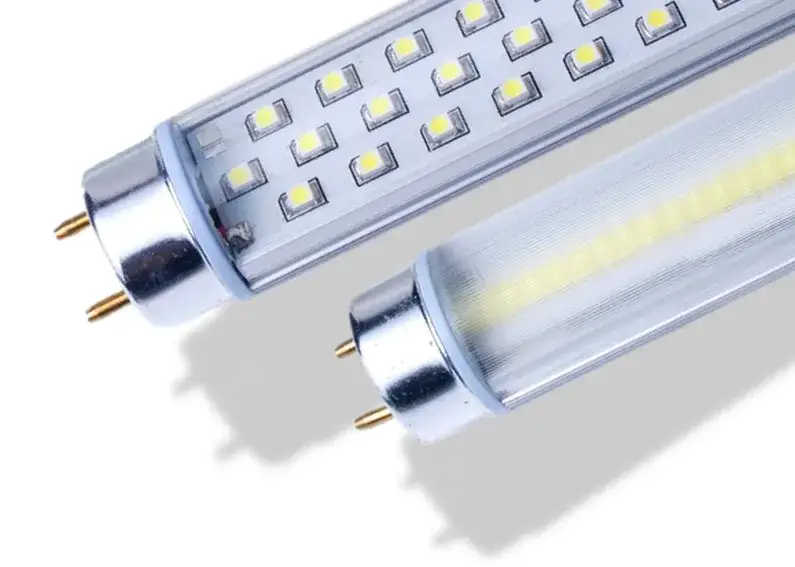 porównanie świetlówka LED vs świetlówka fluorescencyjna