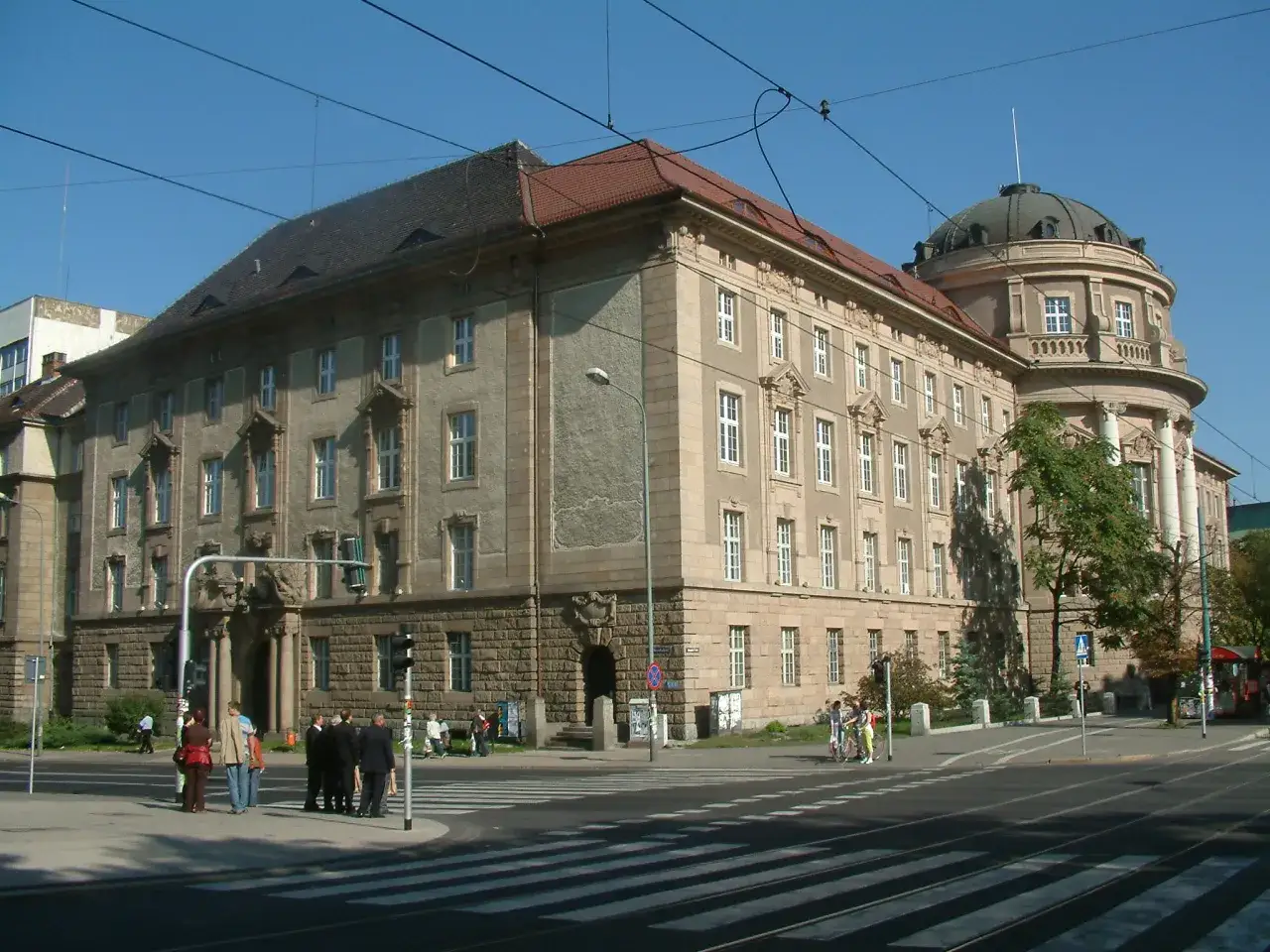 Uniwersytet Medyczny w Poznaniu budynek główny