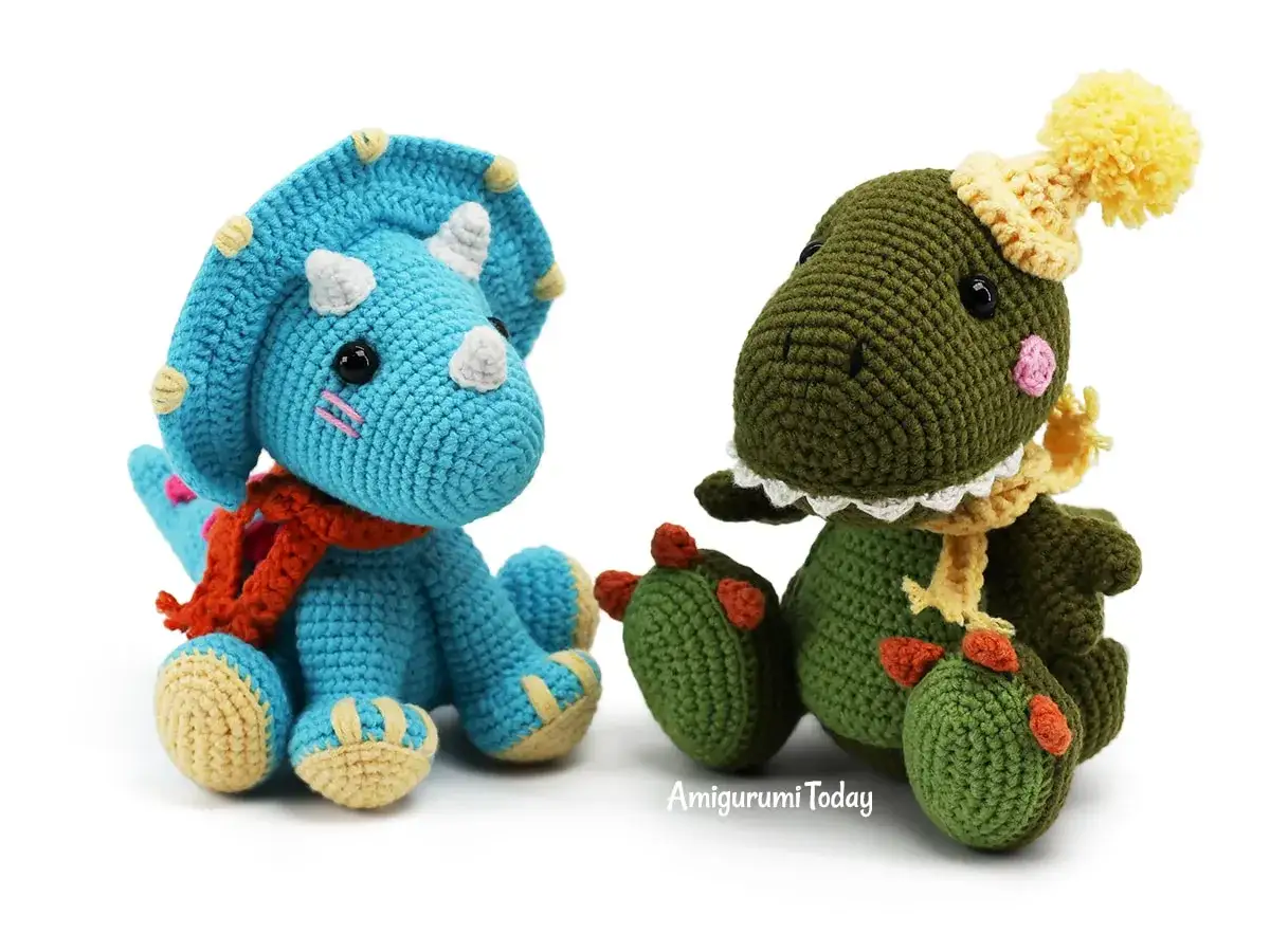Amigurumi de triceratops y tiranosaurio, &iexcl;perfectos para tejer con este patr&oacute;n gratis!