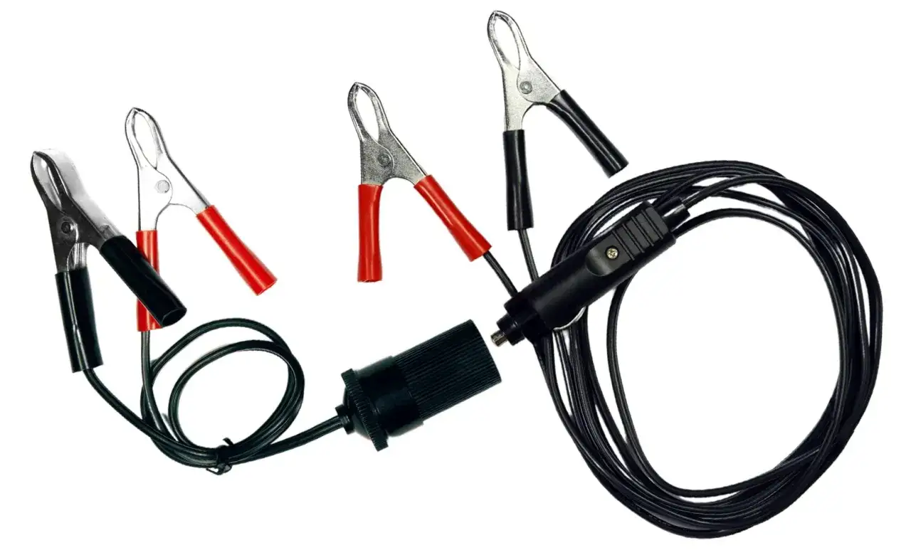 Cavo con pinze per caricare batteria moto senza caricabatteria.