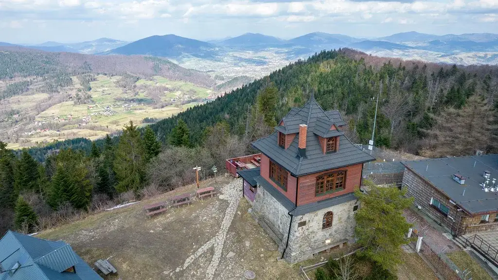 Luboń Wielki schronisko Beskid Wyspowy