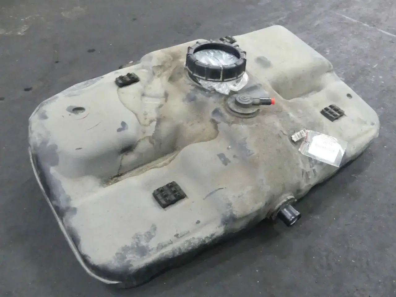 Honda Jazz Magic Seats zbiornik paliwa