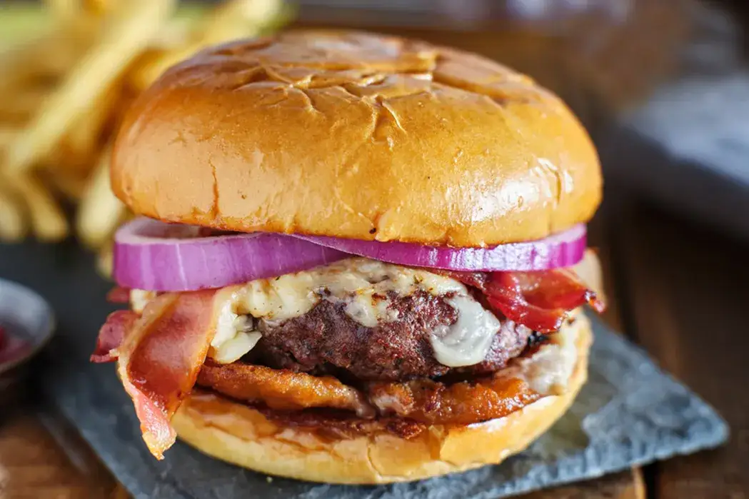 podpieczone bułki brioche do burgera