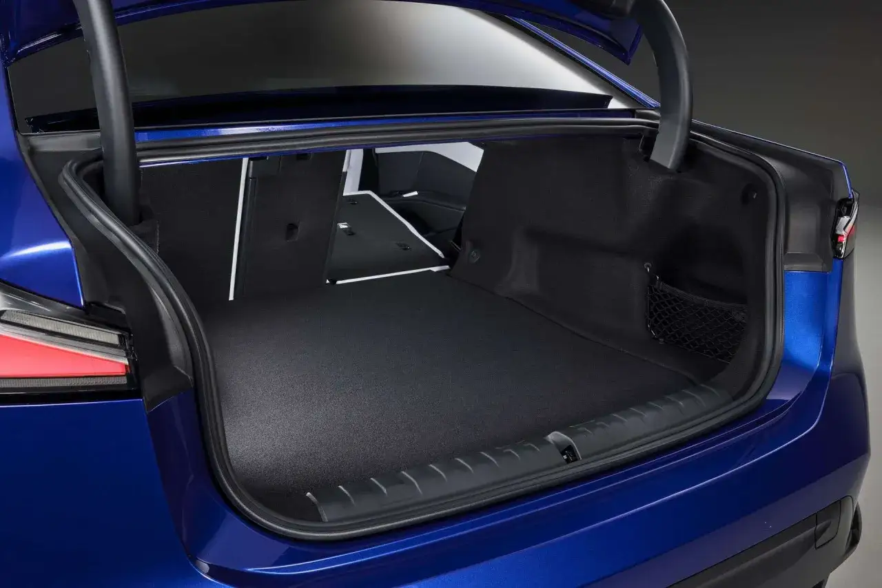 Maletero del BMW i3, amplio y listo para tu equipaje.