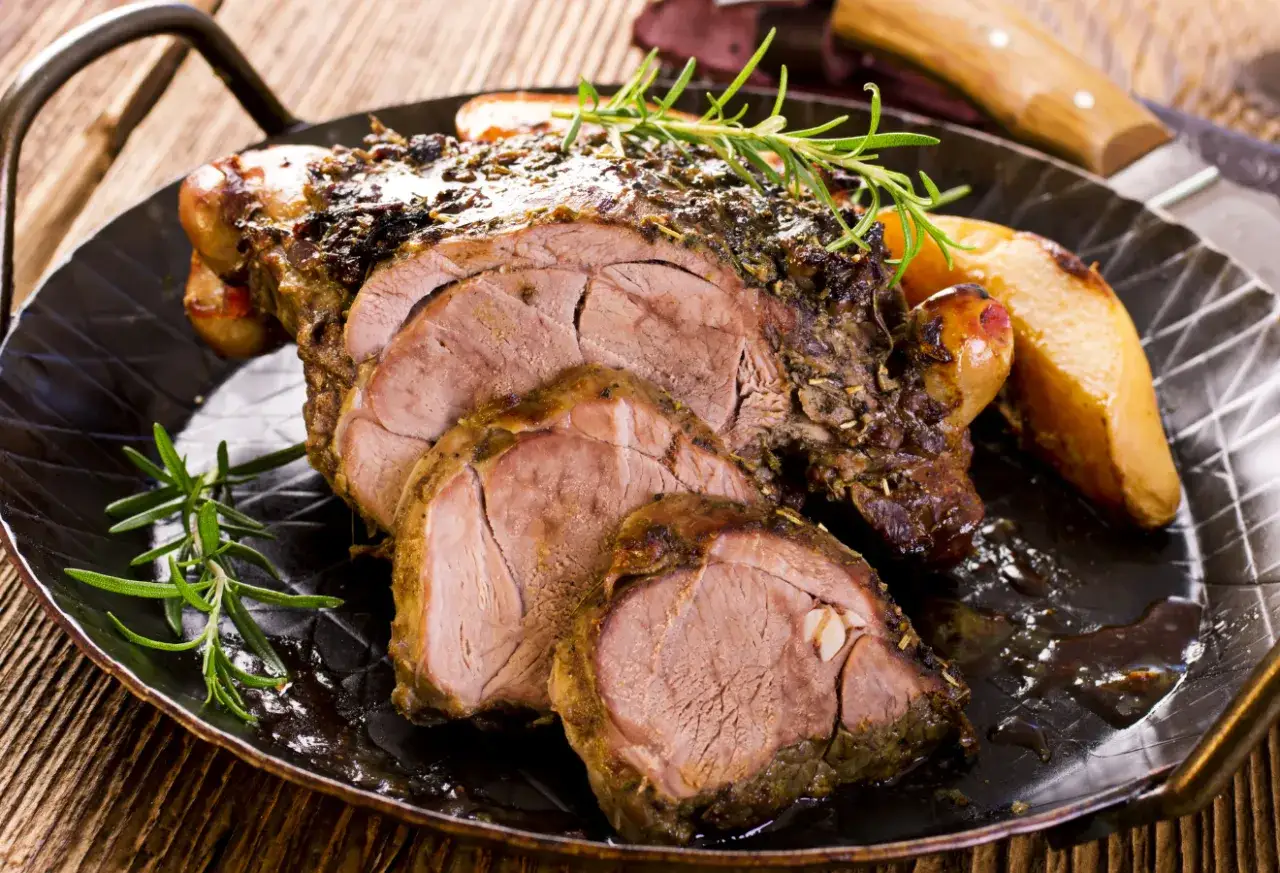 Lammkeule mit mediterranen Kräutern