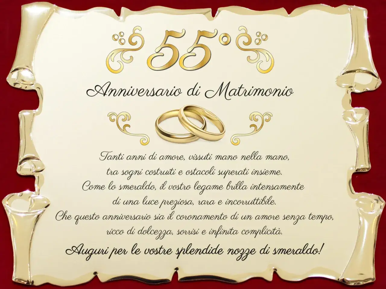 55 anni di matrimonio: nozze di smeraldo celebrate con anelli dorati e auguri di amore eterno.