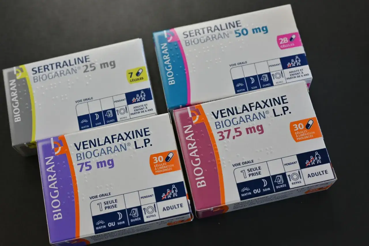Des boîtes de médicaments antidépresseurs Biogaran (sertraline et venlafaxine). Pour moi, les antidépresseurs ont changé ma vie.