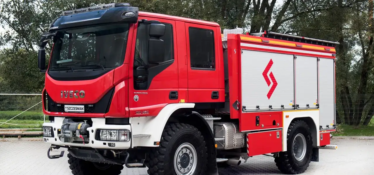 Nowe auto straż pożarna Iveco z napisem 