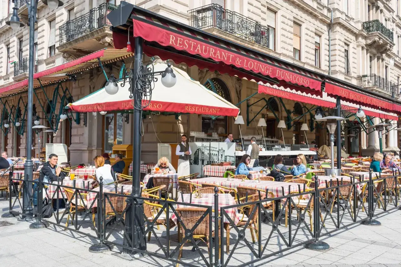 Tradycyjna węgierska restauracja Budapeszt