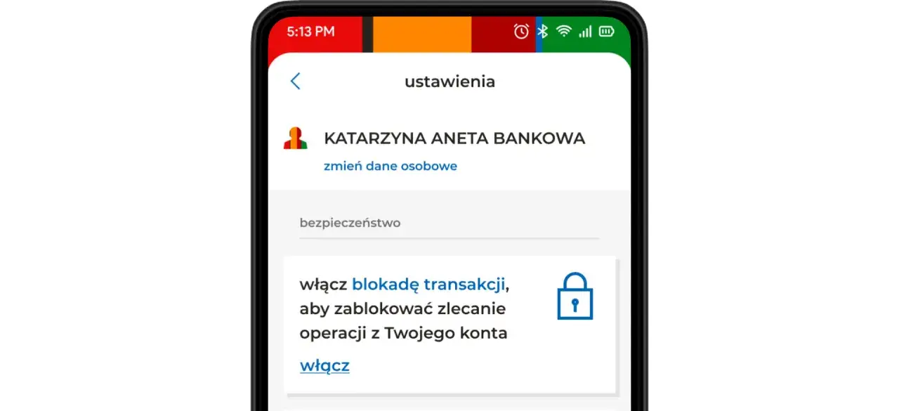 Ekran telefonu z aplikacją bankową. Widoczna opcja 