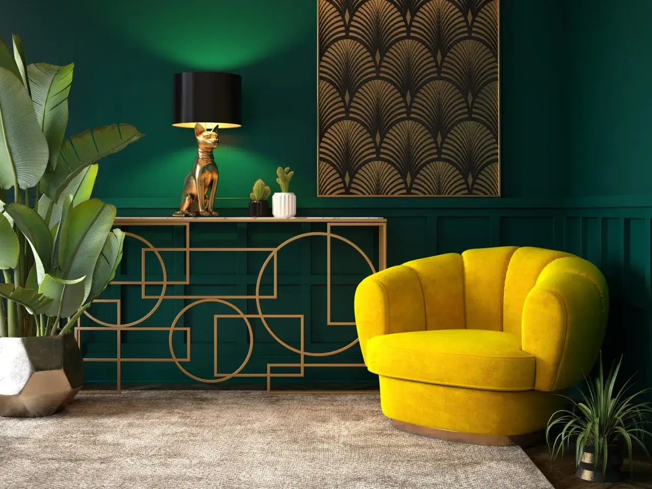 Eleganckie mieszkanie w stylu art deco: złota lampa w kształcie kota, żółty fotel i geometryczne zdobienia na konsoli.