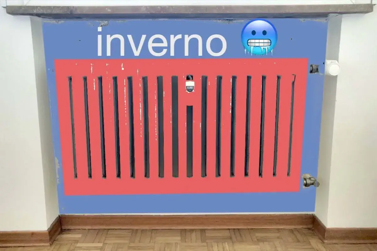 Termosifoni in nicchia o no? L'inverno &egrave; arrivato, ma questo radiatore rosso sembra congelato.