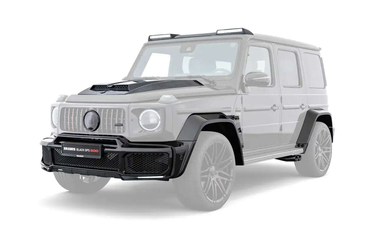 Agresywny Mercedes G-klasy w wersji Brabus Black Ops 800 z masywnymi dodatkami i listwami LED na dachu.