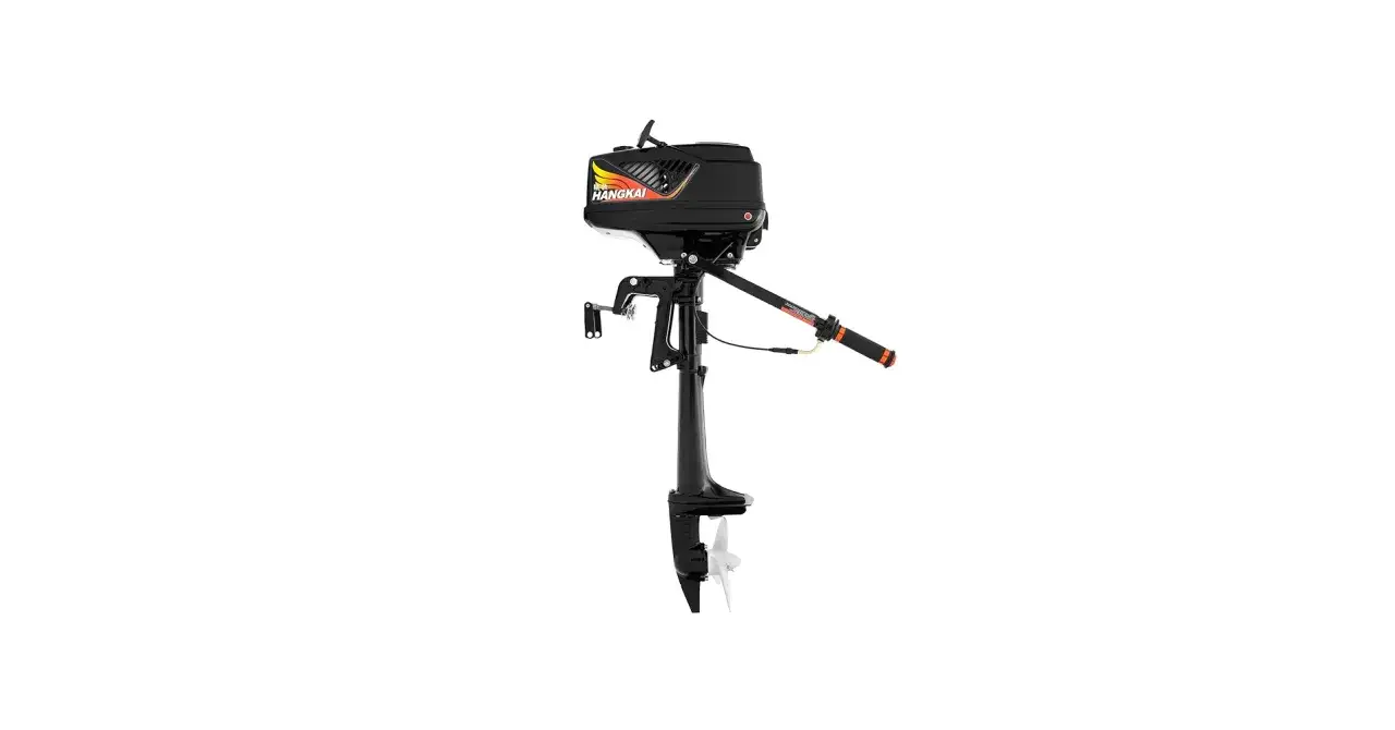 Moteur hors-bord Hangkai noir, pr&ecirc;t pour l'aventure. Avis sur ce moteur pour votre bateau.
