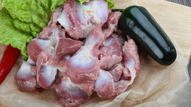 surowe żołądki drobiowe struktura mięśniowa