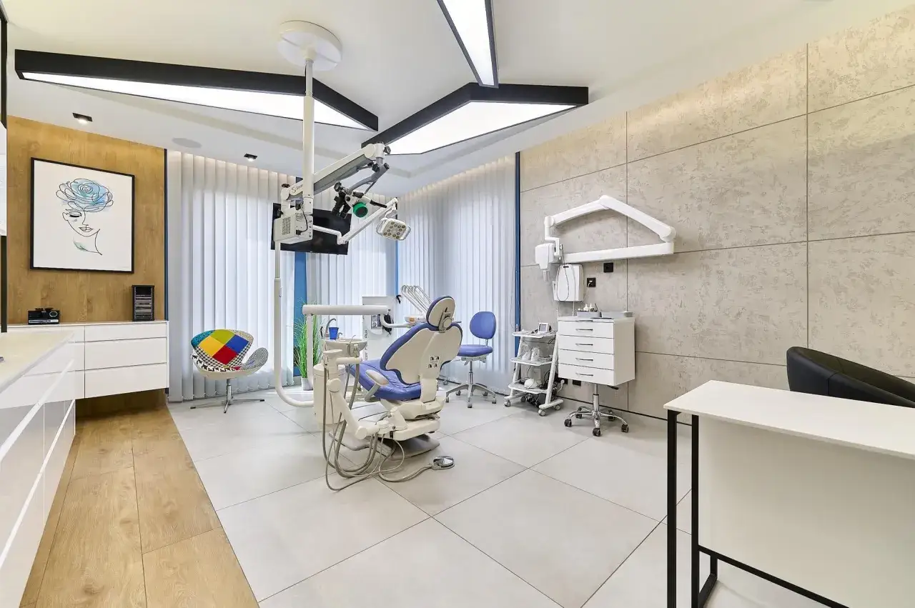 gabinet stomatologiczny dla dzieci wnętrze