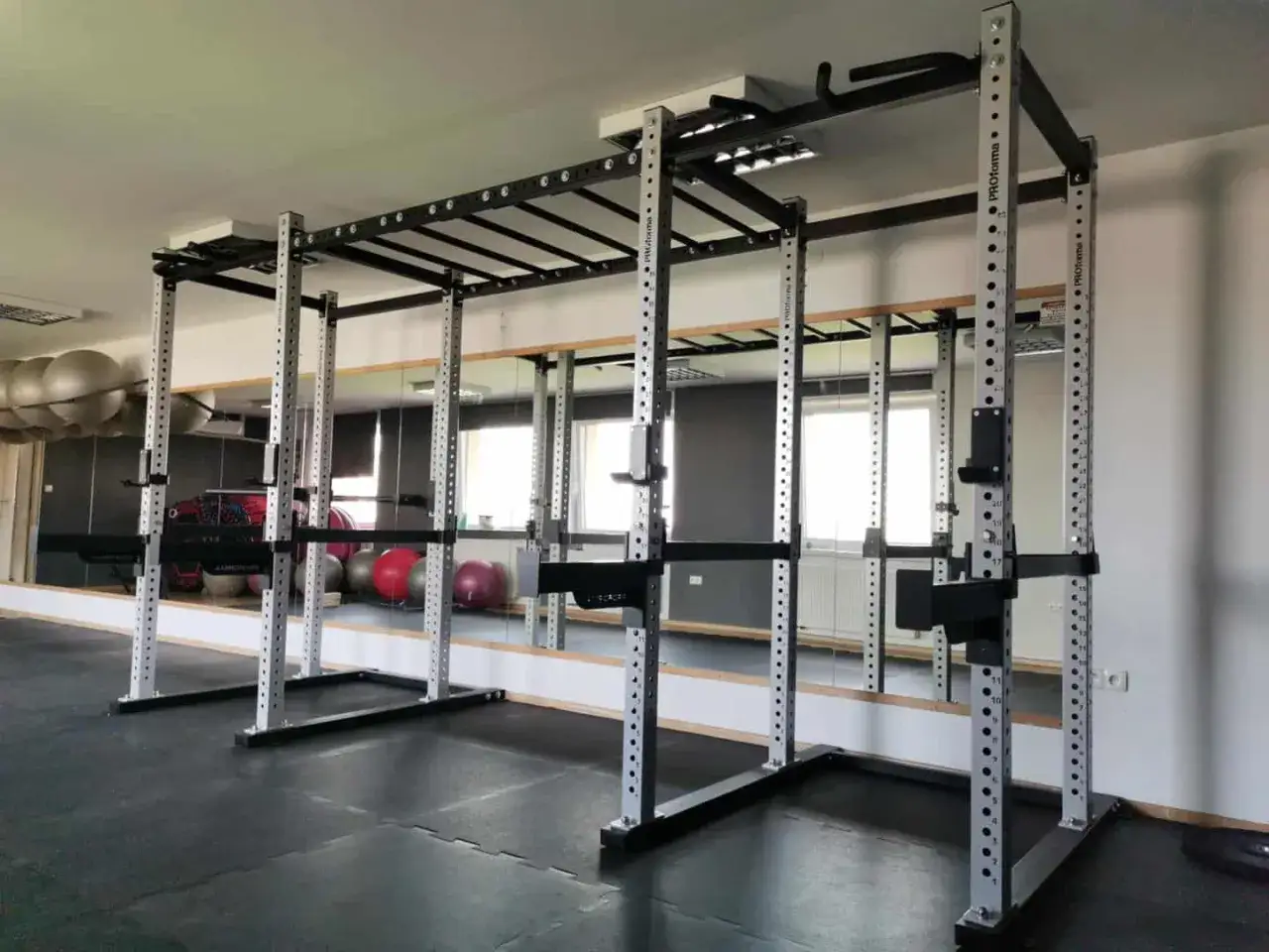 Sprzęt do crossfitu vs sprzęt na siłowni