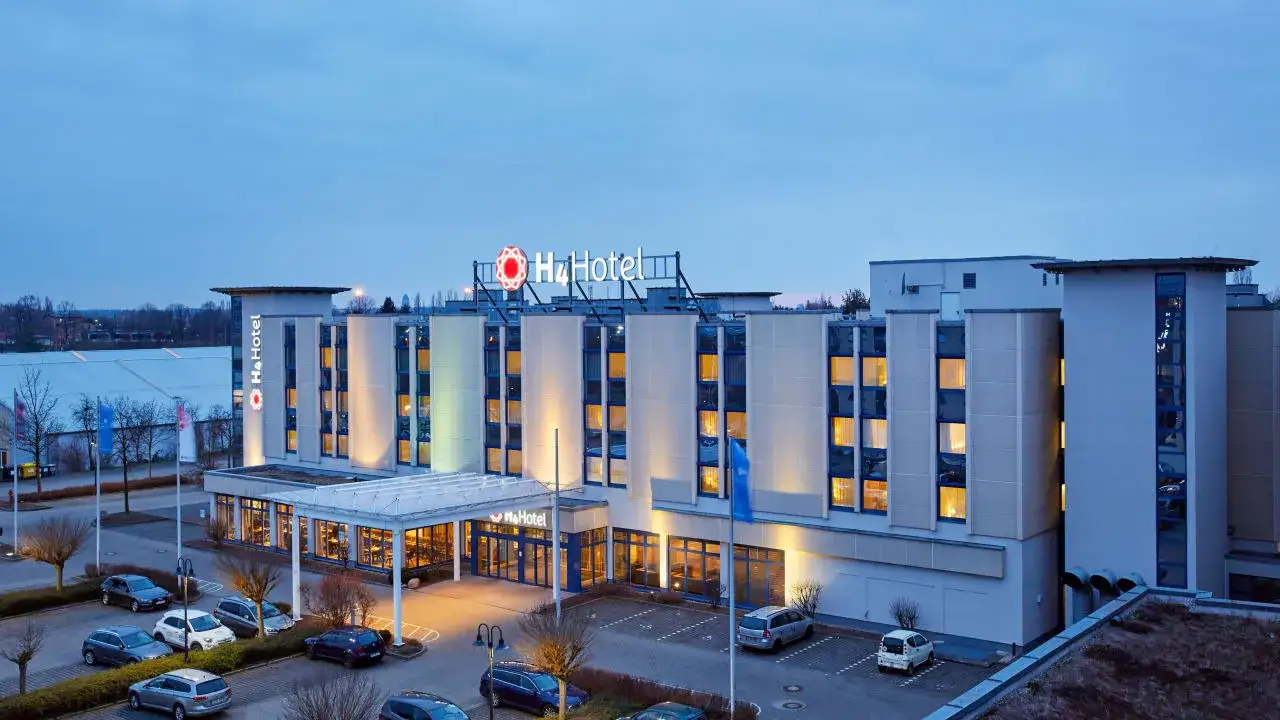 H4 Hotel Leipzig außen