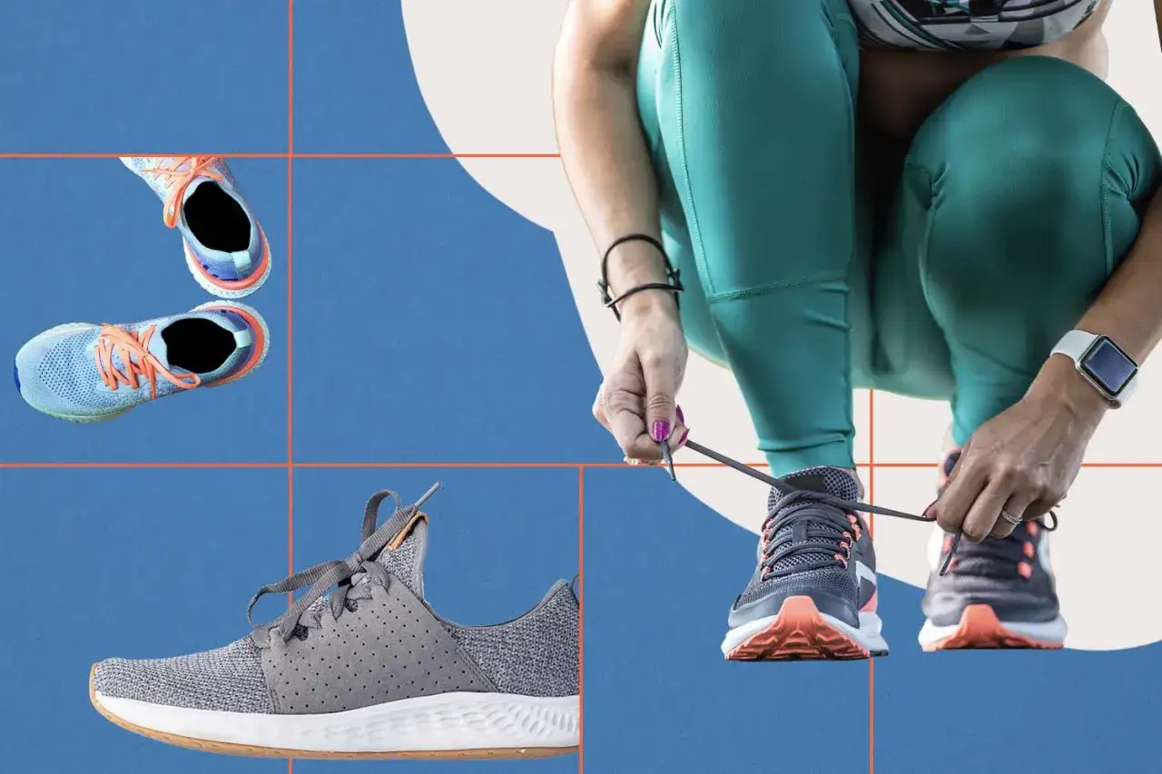 Neue Laufschuhe einlaufen: Eine Frau bindet ihre Schn&uuml;rsenkel. Mehrere Paar Laufschuhe sind zu sehen.