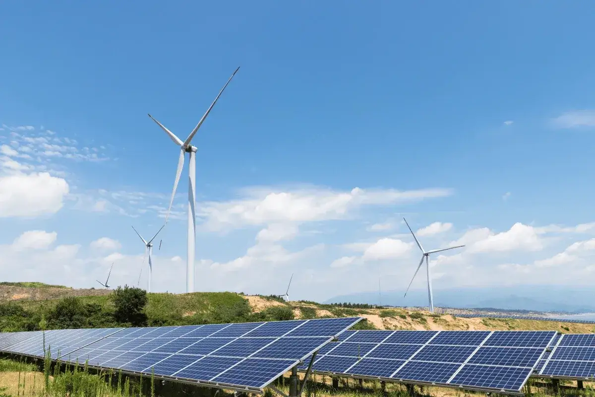Farmy wiatrowe i panele słoneczne w Europie