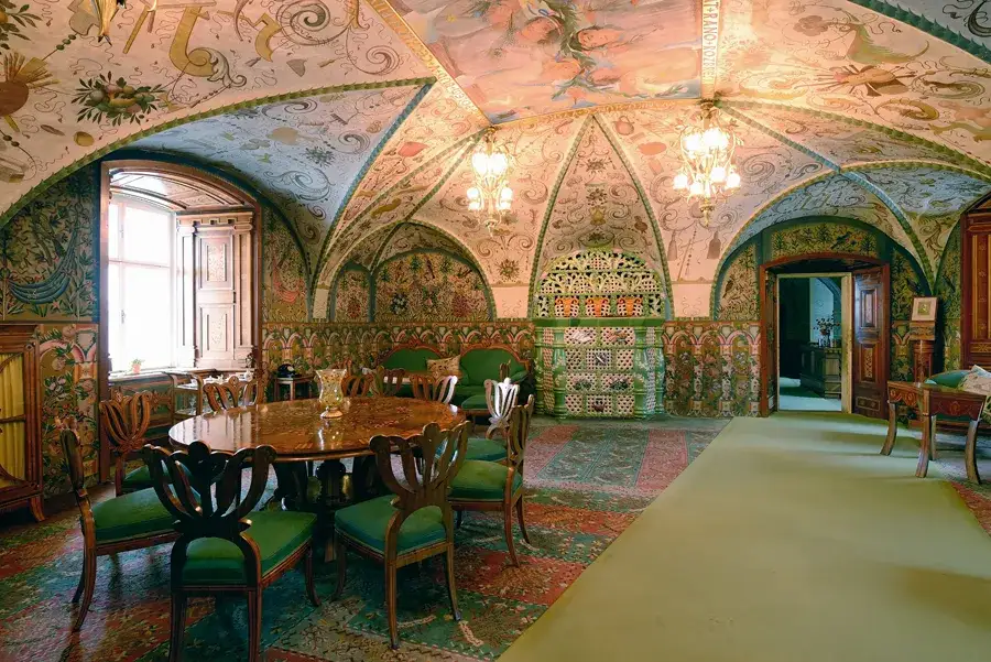 Zamek Nové Město nad Metují wnętrza Jurkovič