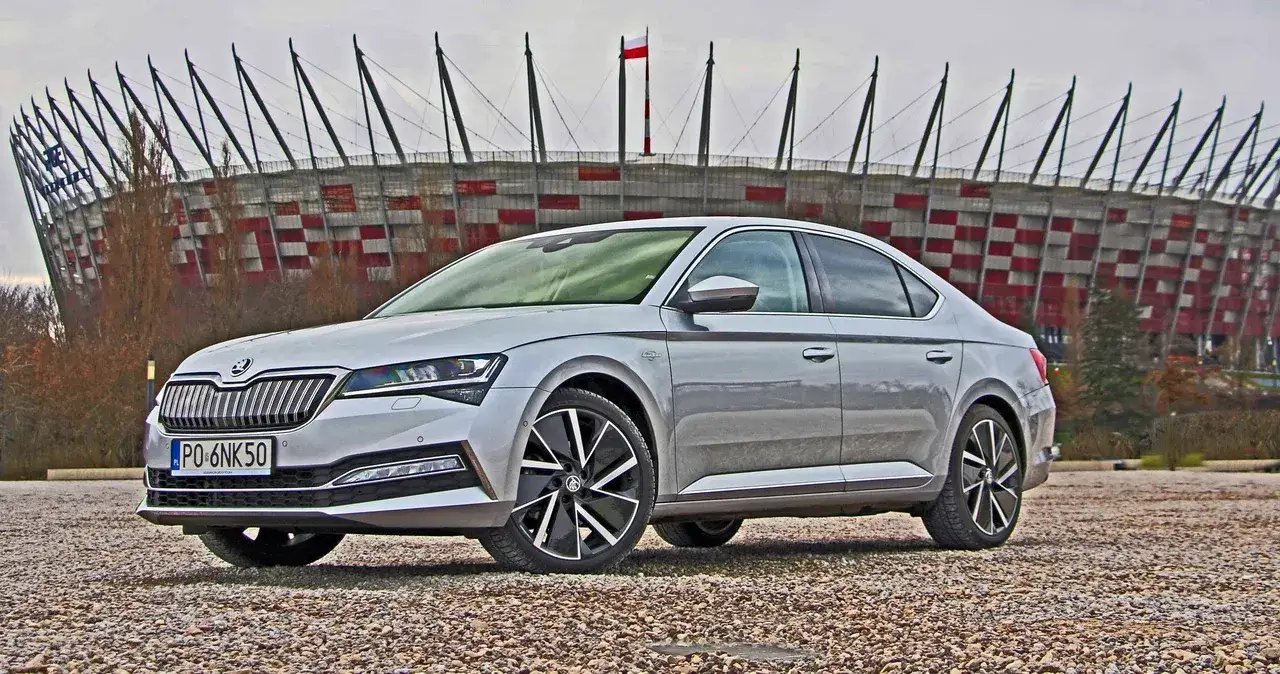 Zdjęcie Skoda Superb jaki silnik wybrać, aby uniknąć problemów i kosztów