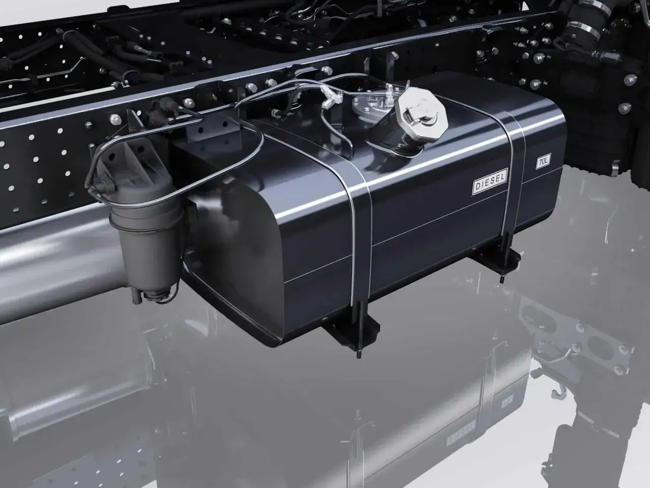 R&eacute;servoir de camion diesel, 70L. Un aper&ccedil;u du syst&egrave;me de carburant, montrant le r&eacute;servoir et le filtre.