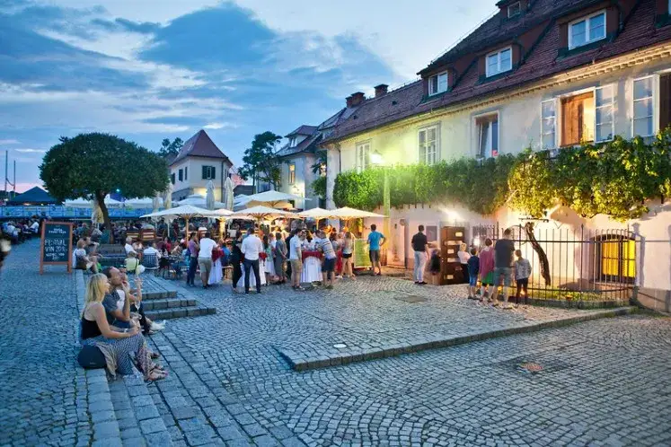 Dzielnica Lent Maribor restauracje nad Drawą