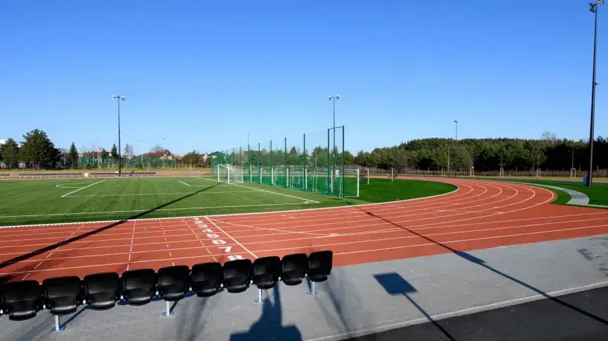 Bieżnia lekkoatletyczna z torami