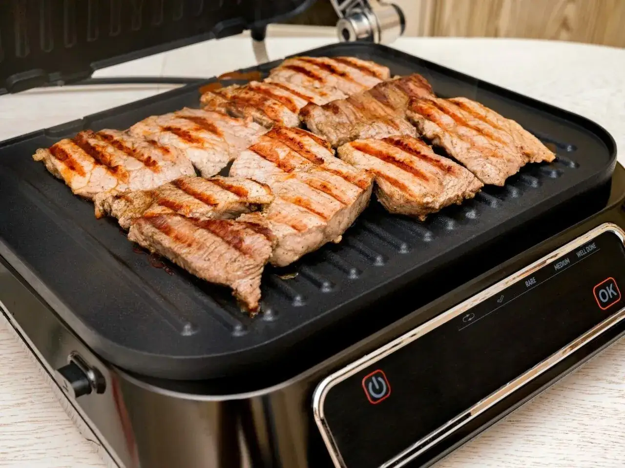 Jaki grill elektryczny na balkon wybrać
