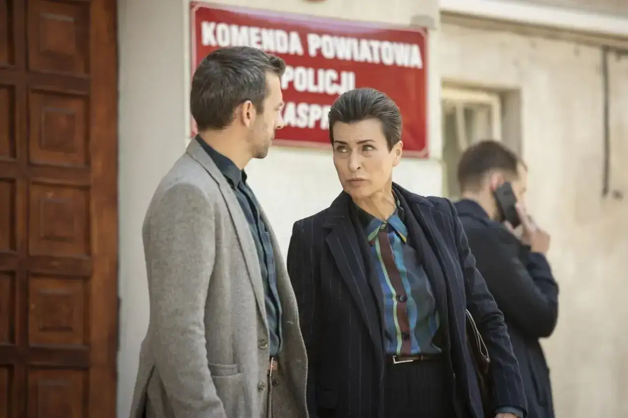 Para, która gra w serialu 