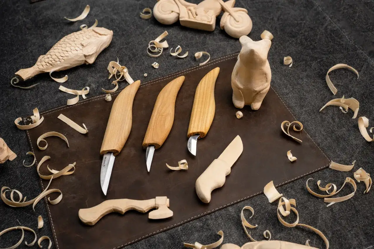 przykłady rzeźb whittling i chip carving