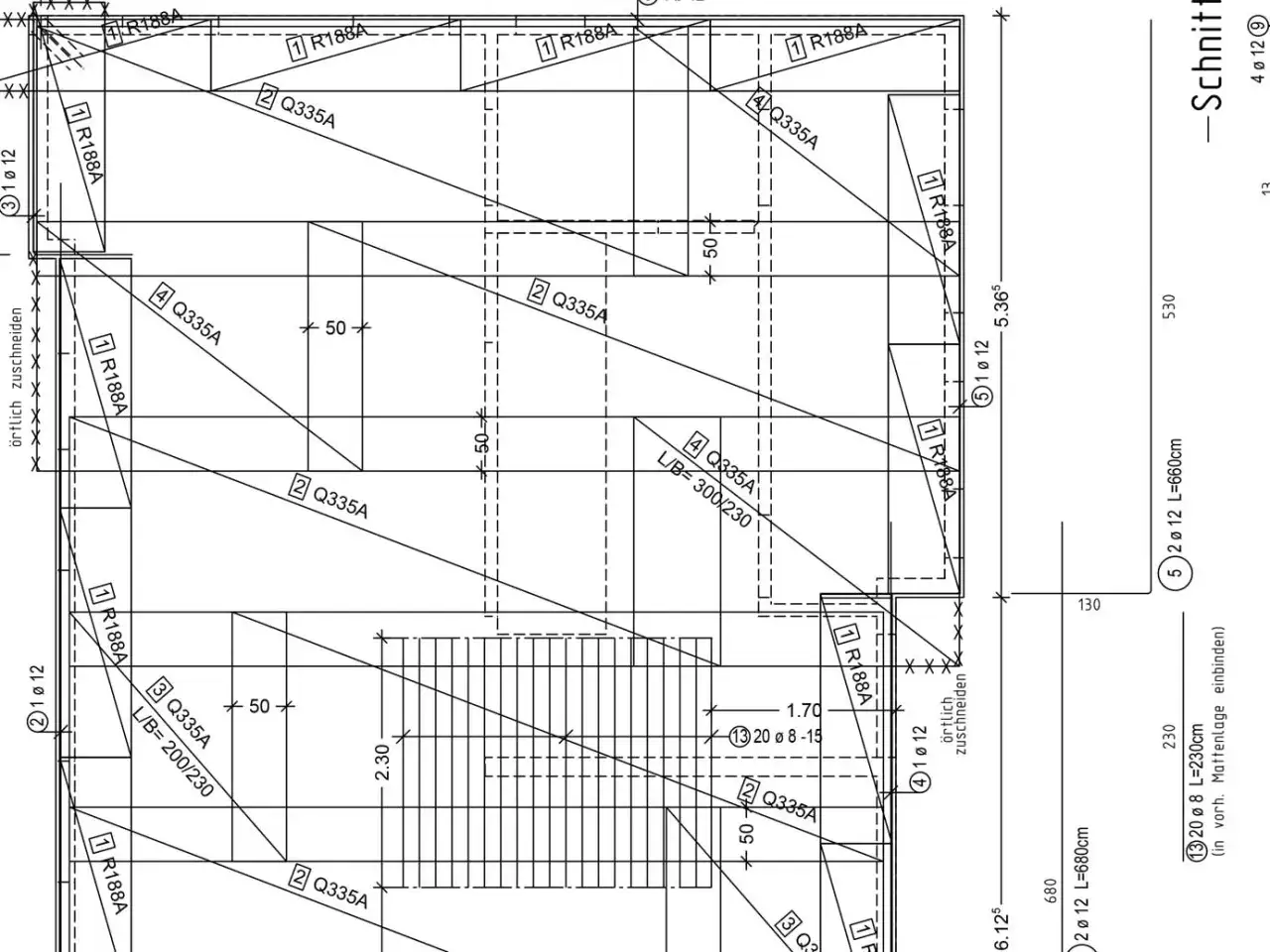 Stahlbeton Zeichnung mit Bewehrungsdetails, Querschnitten und L&auml;ngenangaben.