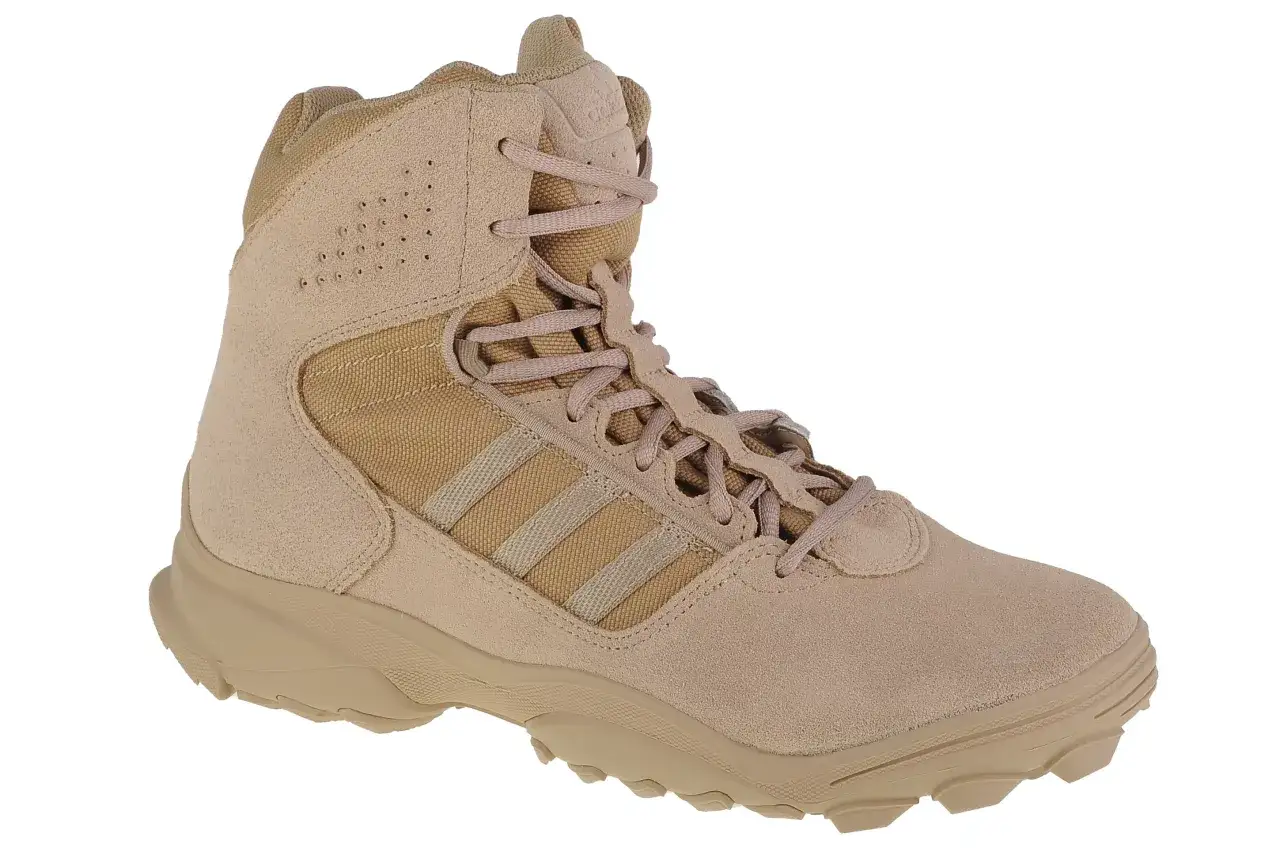 Beżowy but taktyczny adidas GSG 9.3 z trzema paskami i perforacjami.