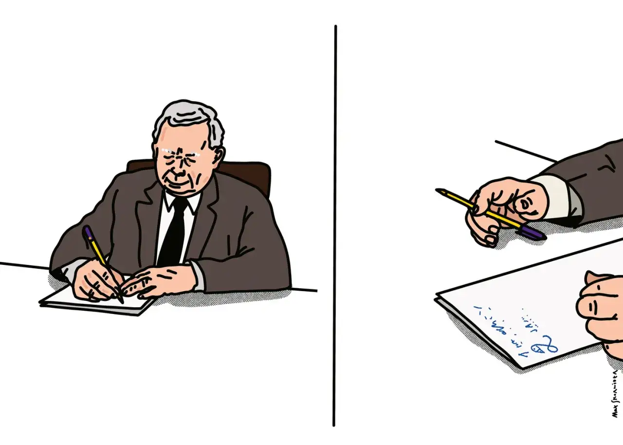 Dwa ujęcia dłoni piszącej. Jedno pokazuje starszego mężczyznę przy biurku, drugie zbliżenie na rękę z długopisem, sugerujące, dlaczego posłowie PiS zostali oskarżeni o nadużywanie lotów rządowych.