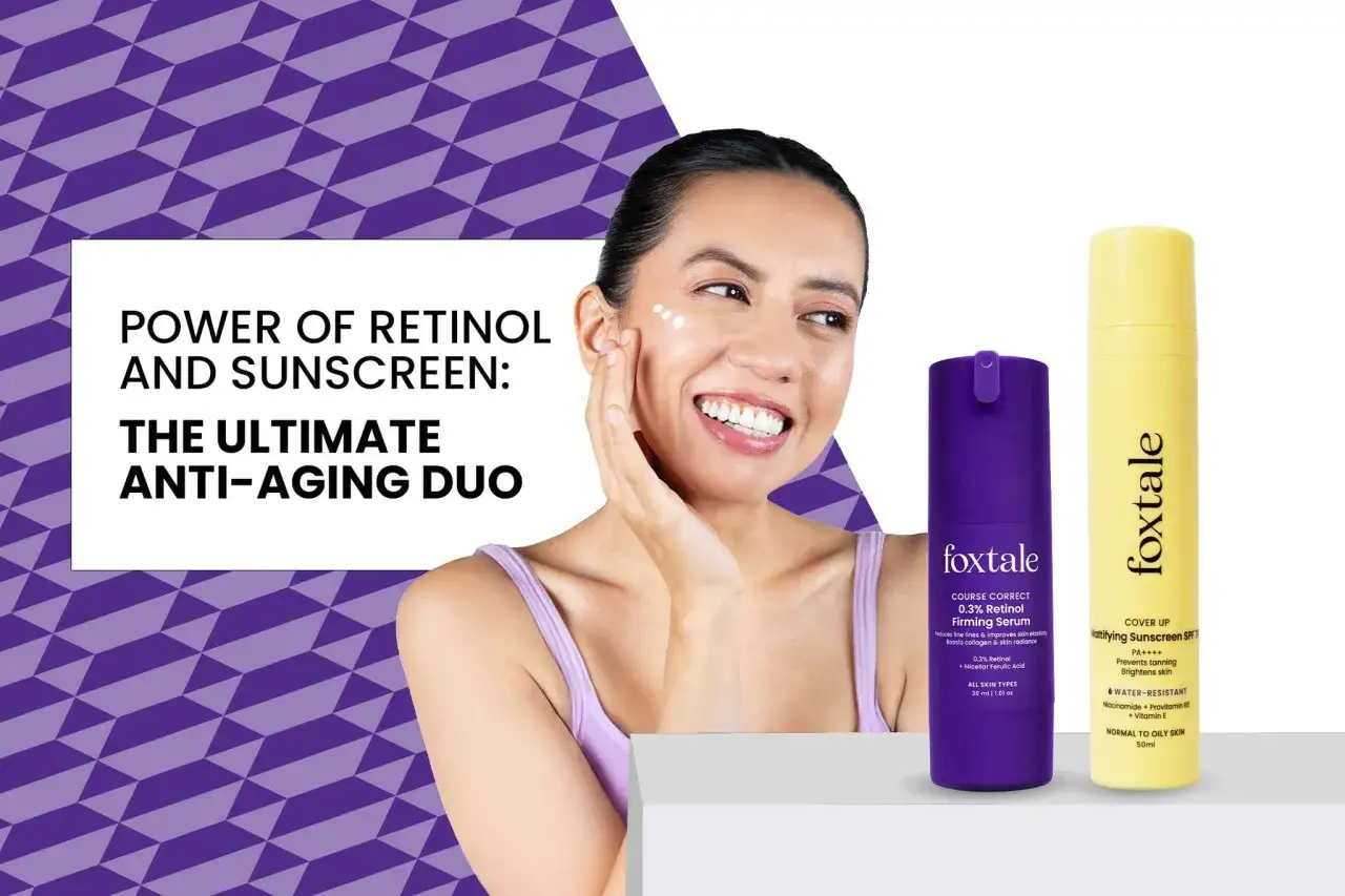 Mujer sonriente con crema en la mejilla. El **retinol para qué sirve** es para reducir líneas finas y mejorar la elasticidad de la piel.
